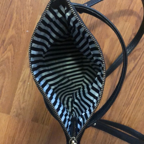 Purse - Picture 4 of 7